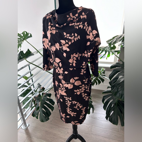 Badgley Mischka Foil Rose Gold Rose Print Dress size 12 - Picture 2 of 5